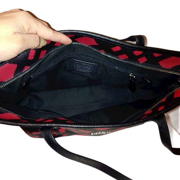 Sold - Picture 5 of 7